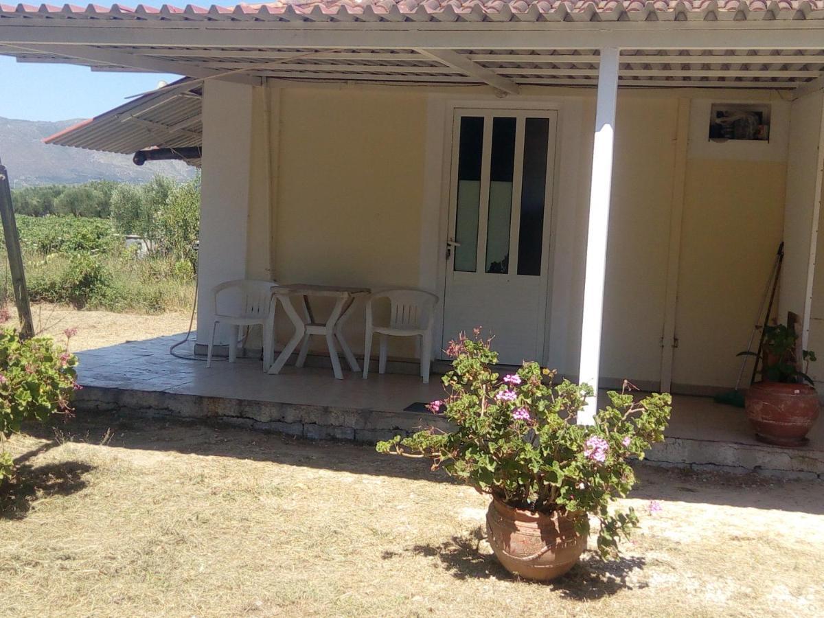 Agia Marina Studios, B Kalipádhon Dış mekan fotoğraf